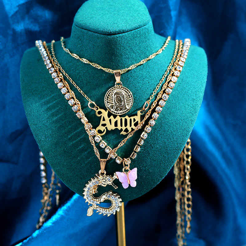 Sassy Angel Necklace Set